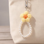 Daisy Pearl Beaded Keychain - Yellow