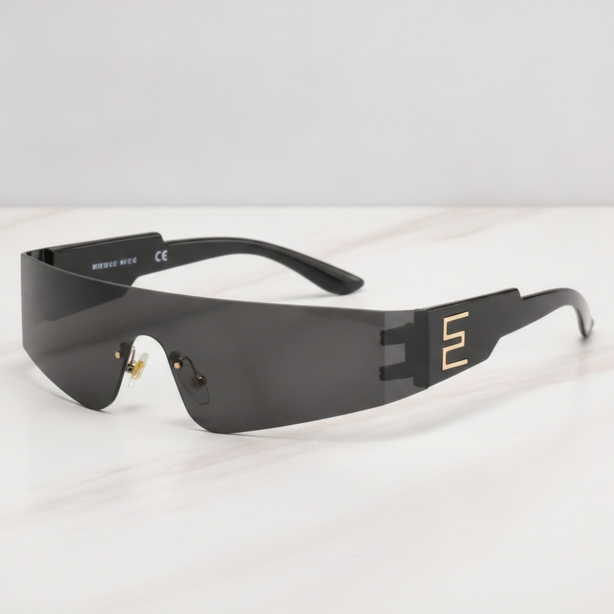 Futuristic Shield Sunglasses - Black