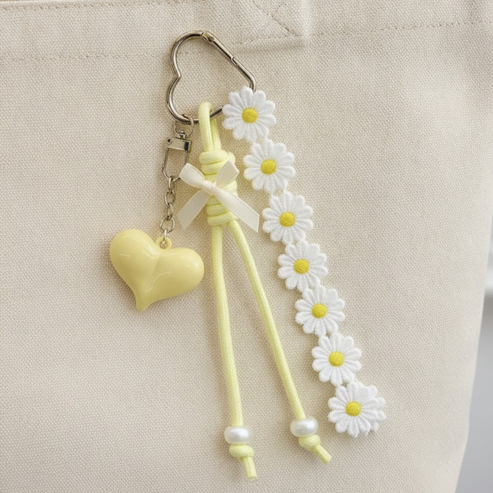 Daisy Charm Keychain - Yellow