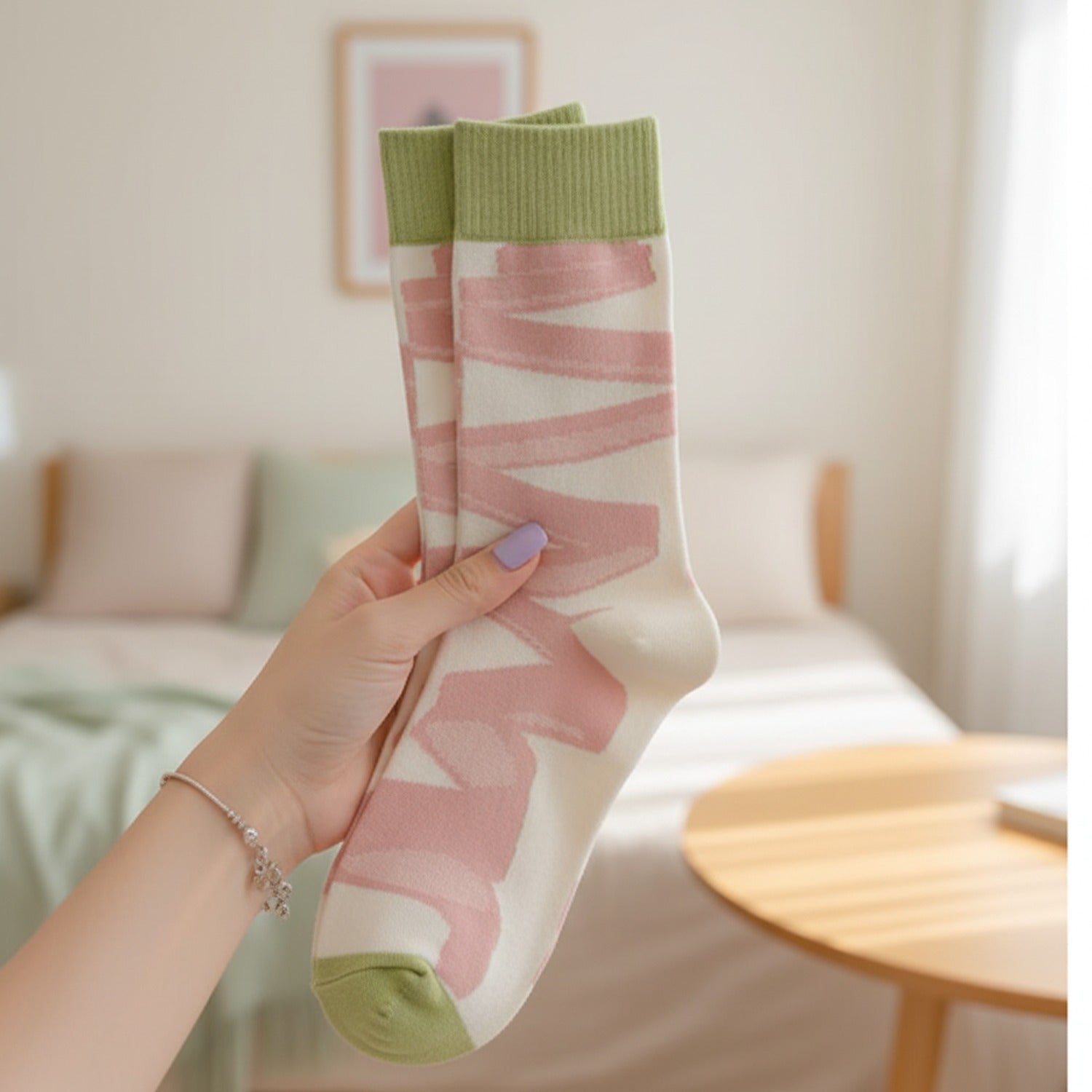 Wavy Stripe Crew Socks Pink Green