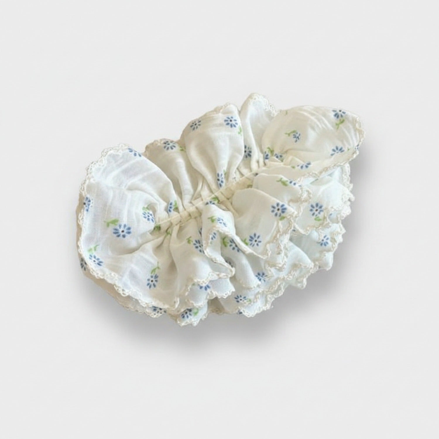 Floral Lace Hair Claw Clip Cream