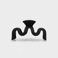 Black Wavy Hair Claw Clip