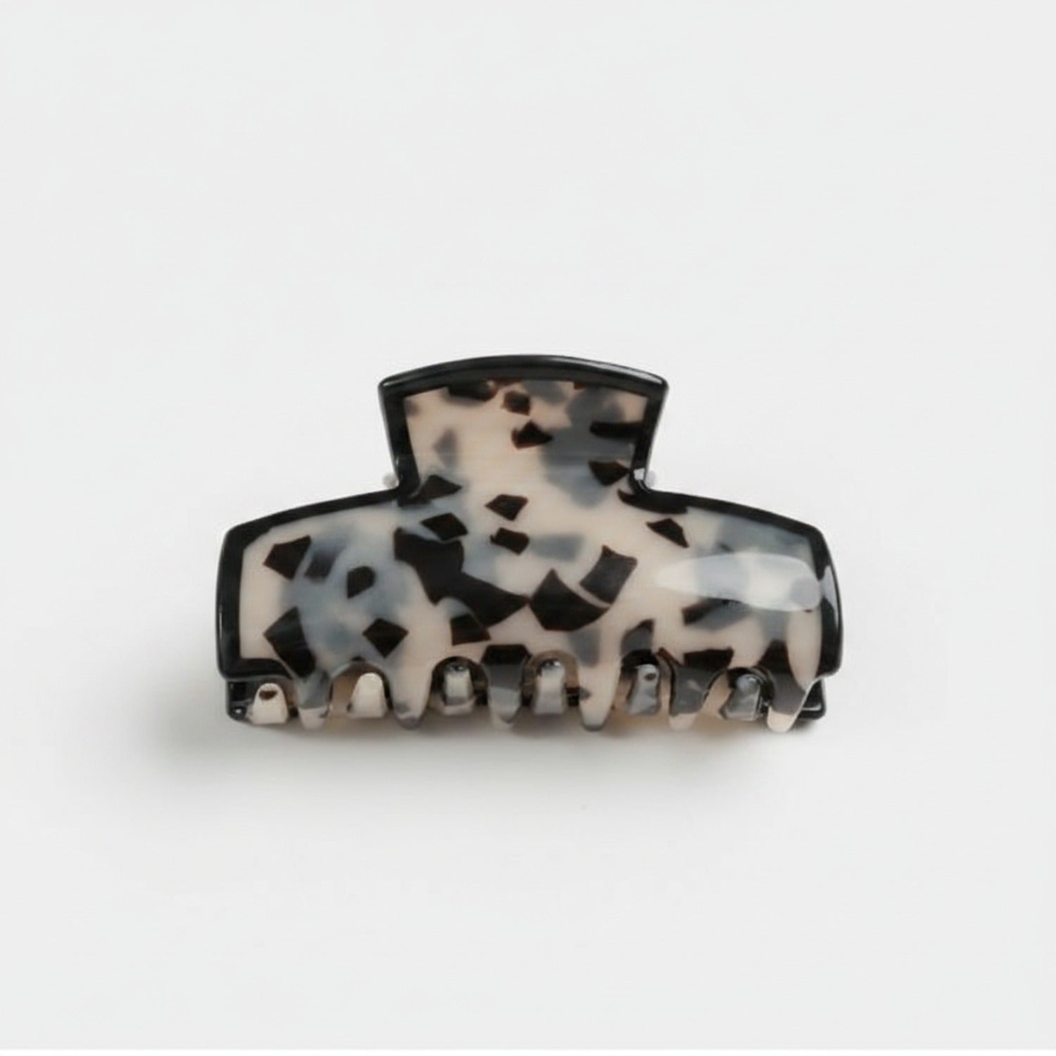 Black & White Tortoiseshell Hair Claw Clip