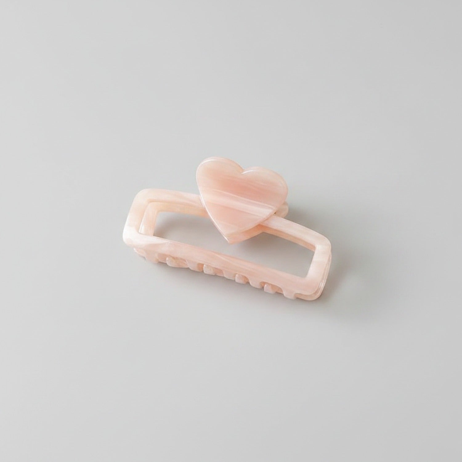 Heart-Shaped Peach Pearl Hair Claw Clip
