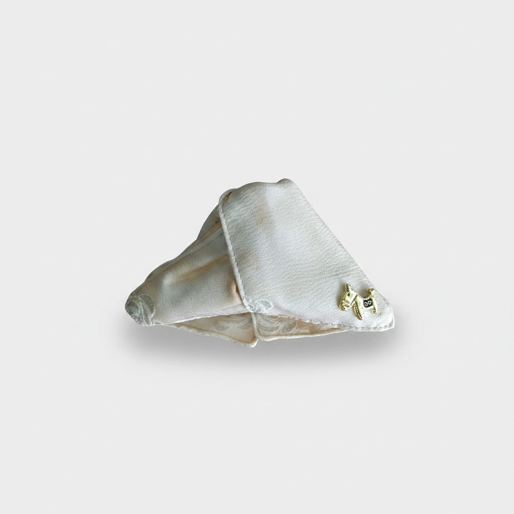 Cream Textured Hair Claw With Gold Butterfly Charm