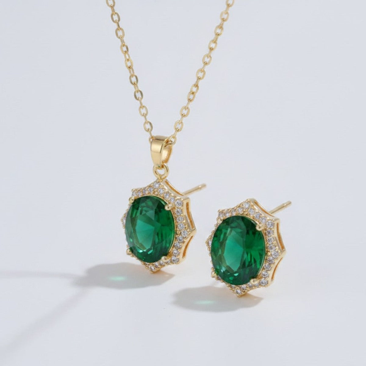 Emerald Oval Jewelry Set