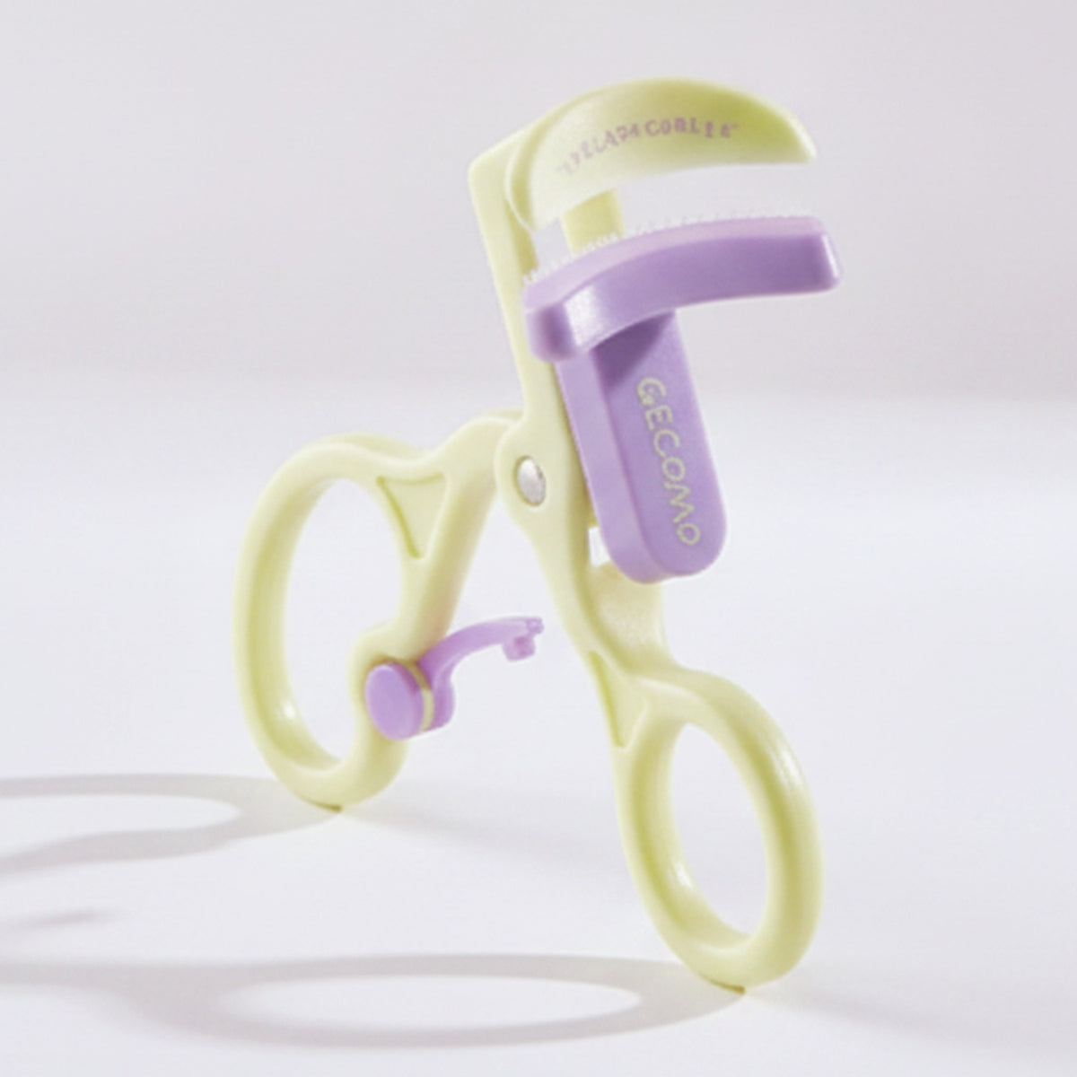 Eyelash Curler With Purple & Lime Green Handle – Korean beauty tool (view 1)