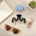 Black Wavy Hair Claw Clip
