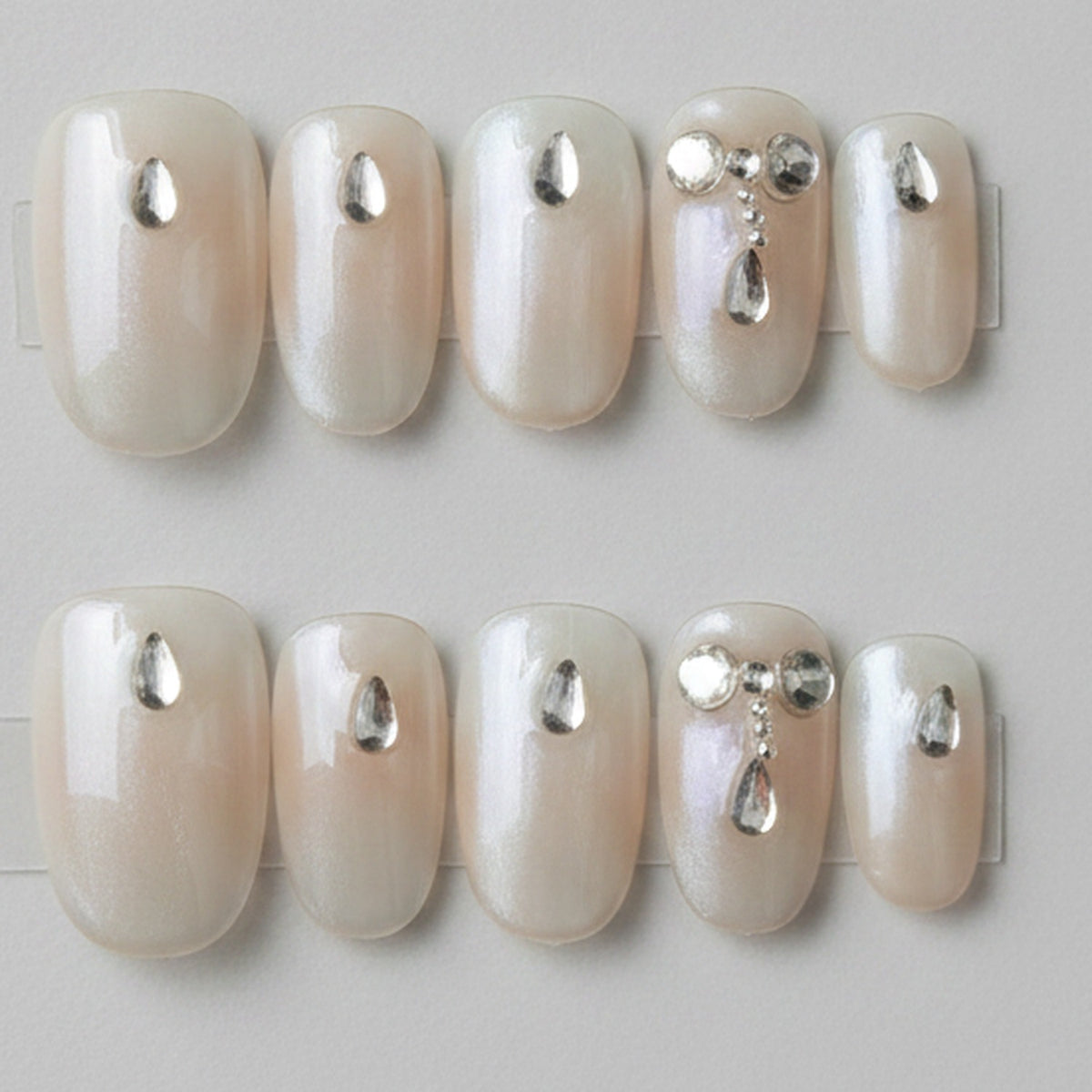 Glam Rhinestone Press-On Nails Set - Nude Rhinestone