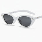 White Cat Eye Sunglasses with Silver Details – eyewear (view 1)