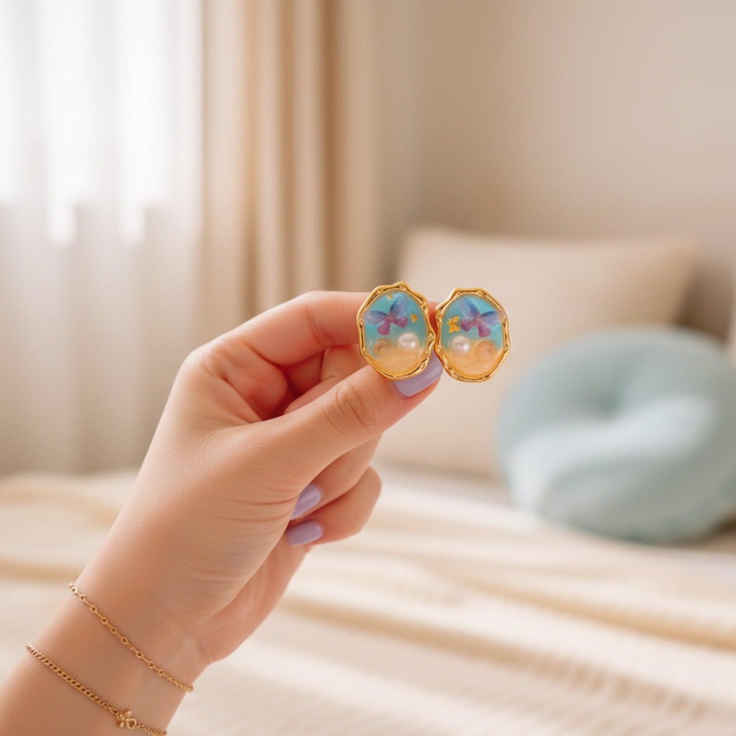 Pearl Flower Enamel Oval Stud Earrings