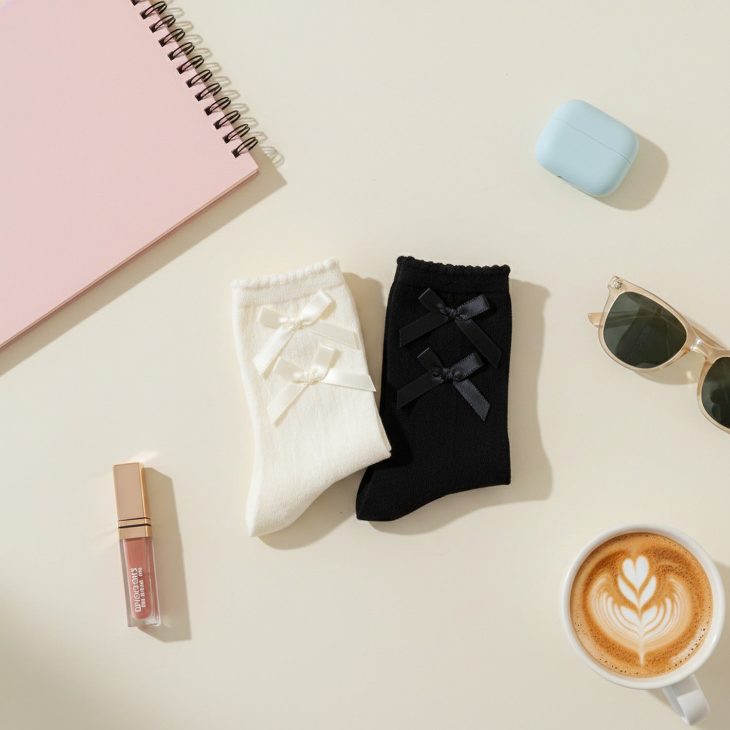Cream Lace Ankle Socks With Bow