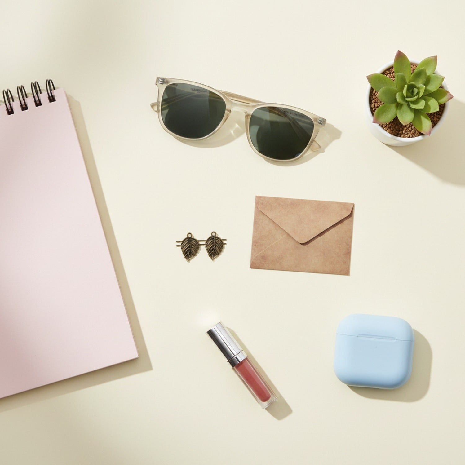 Vintage Kraft Paper Stationery Set With Leaf Charms