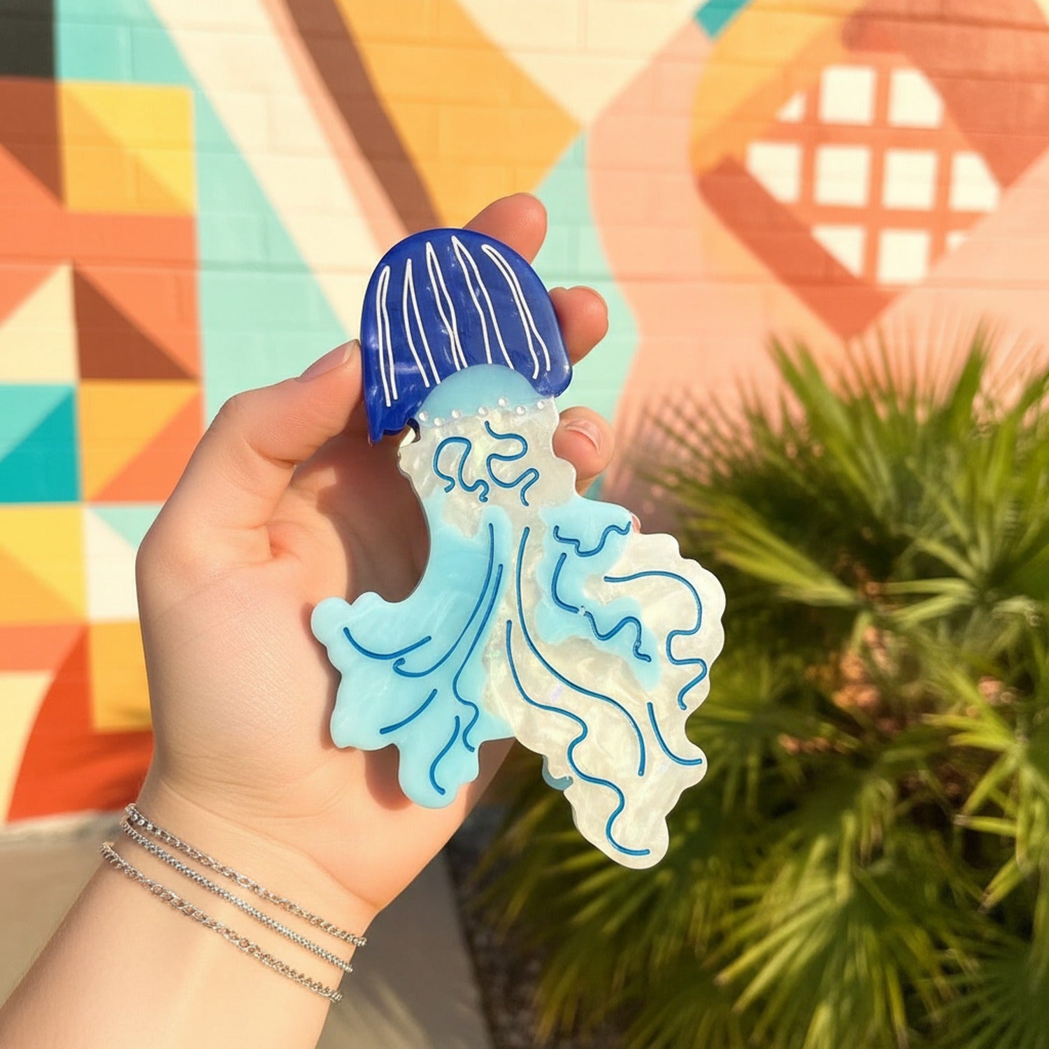 Jellyfish Blue Wavy Hair Claw Clip