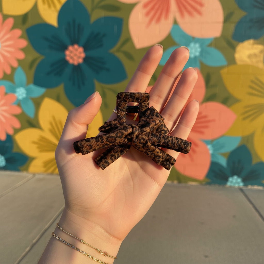 Leopard Print Textured Hair Claw Clip