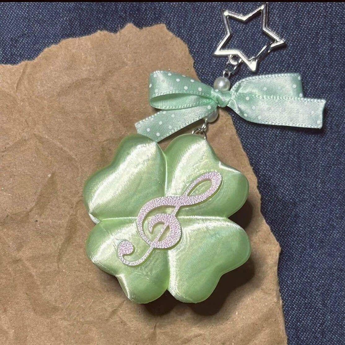 Music Note Clover Cable Organizer 3D Printed Keychain - Green
