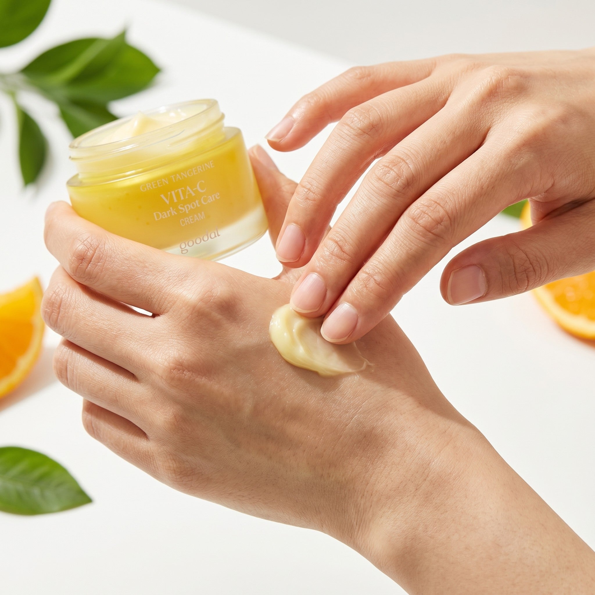 GREEN TANGERINE VITA C DARK SPOT CARE CREAM