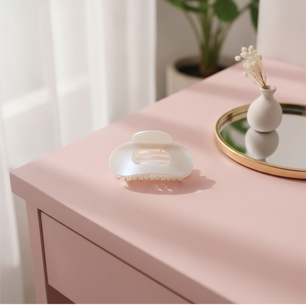 Pearl White Oval Hair Claw