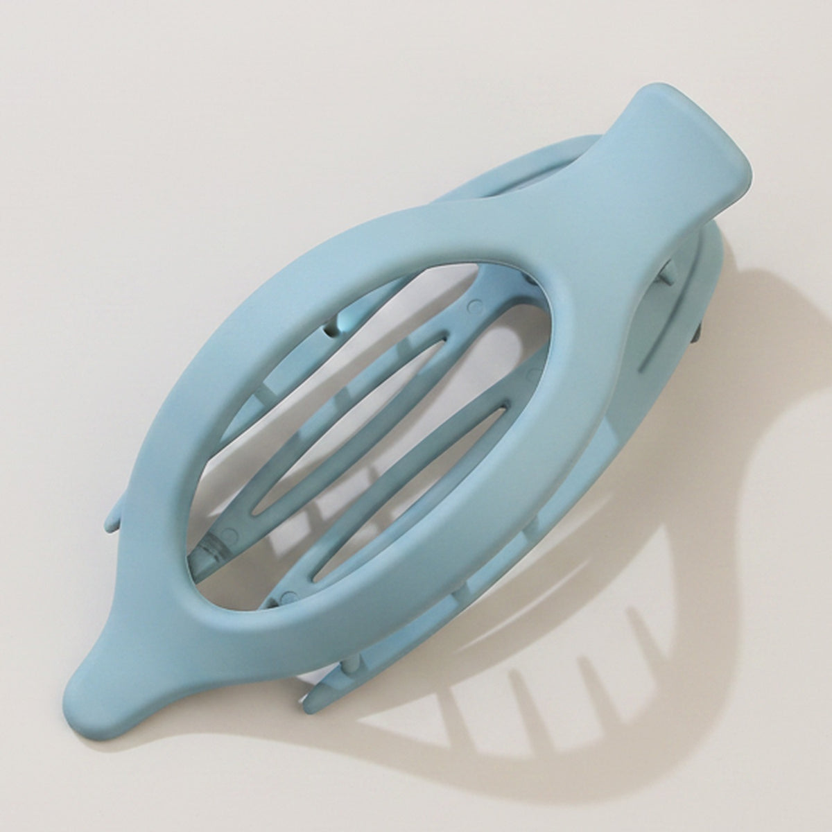 Pointed Duck Claw Hair Clip - Soft Blue