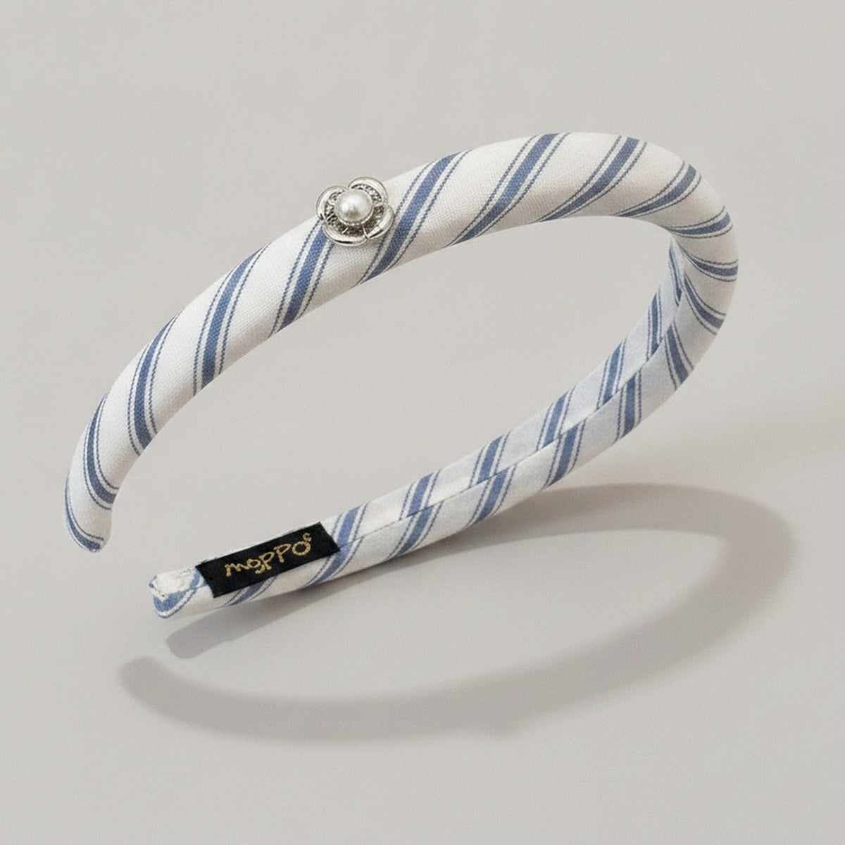 Twisted Striped Pearl Headband White Navy – hair accessories (view 1)