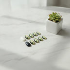 Nail Art Press-On Set - Daisy Check