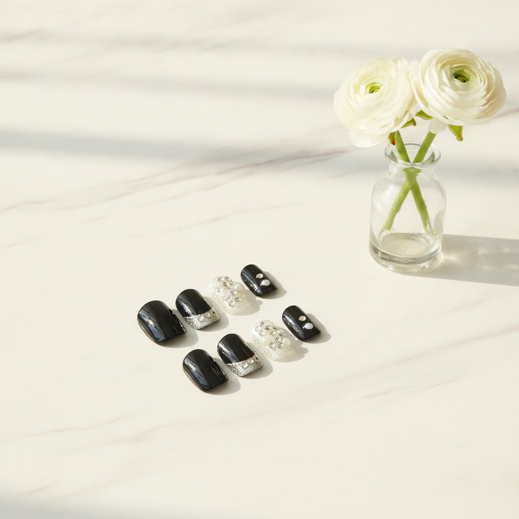 Pearl & Rhinestone Press-On Nails Set - Black & Pearl