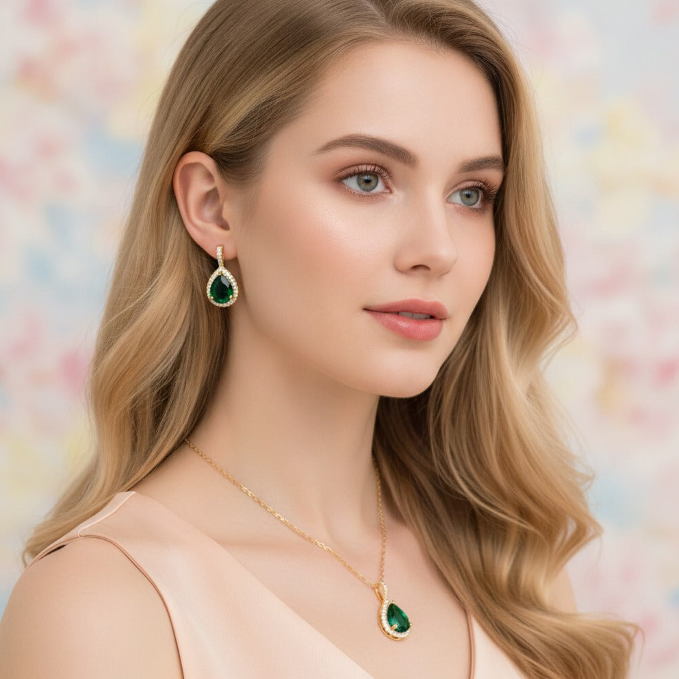 Emerald Teardrop Jewelry Set