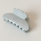 Blue Pearl Claw Hair Clip – hair accessories (view 1)