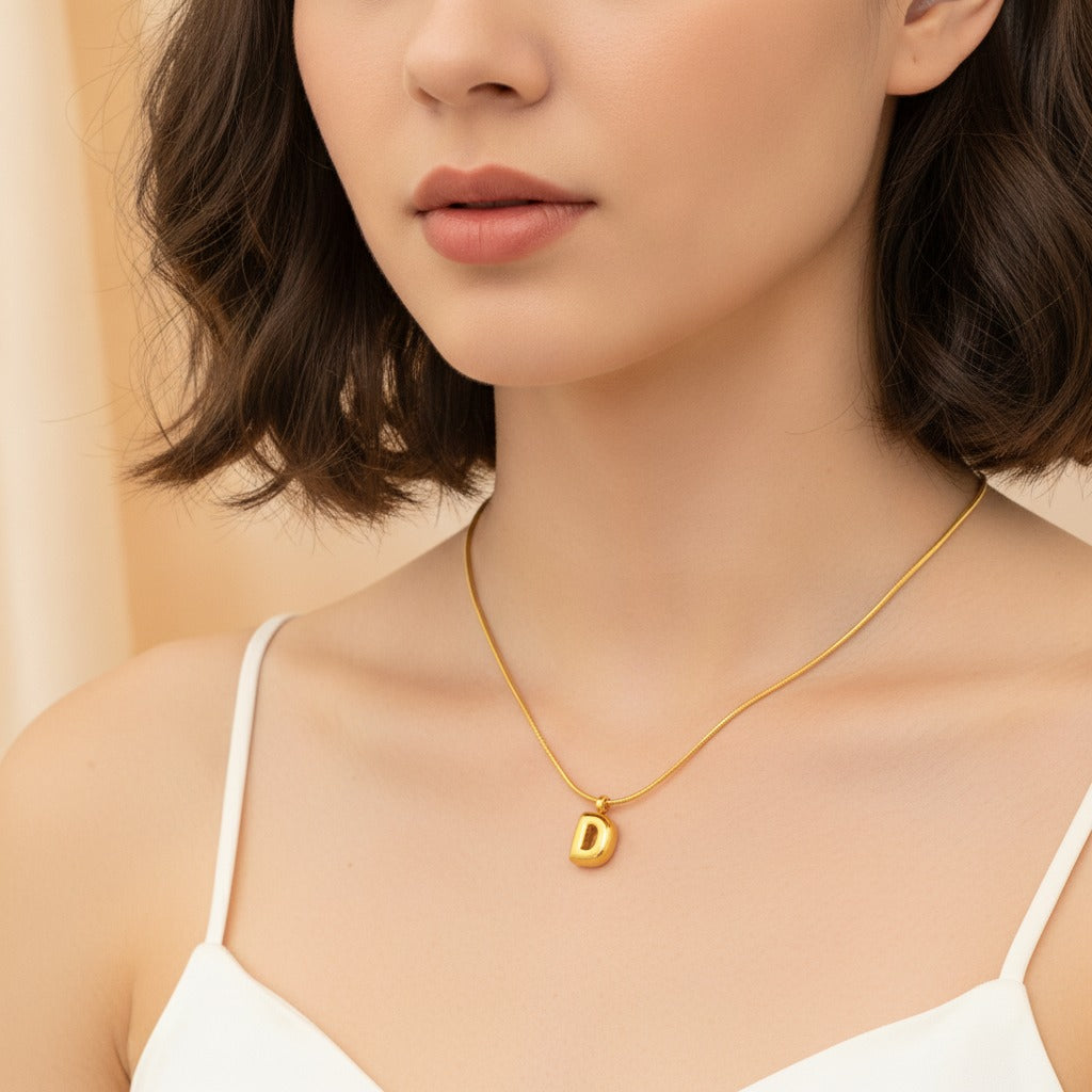 Chunky Heart Cutout Pendant Necklace - Gold
