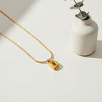 Chunky Heart Cutout Pendant Necklace - Gold