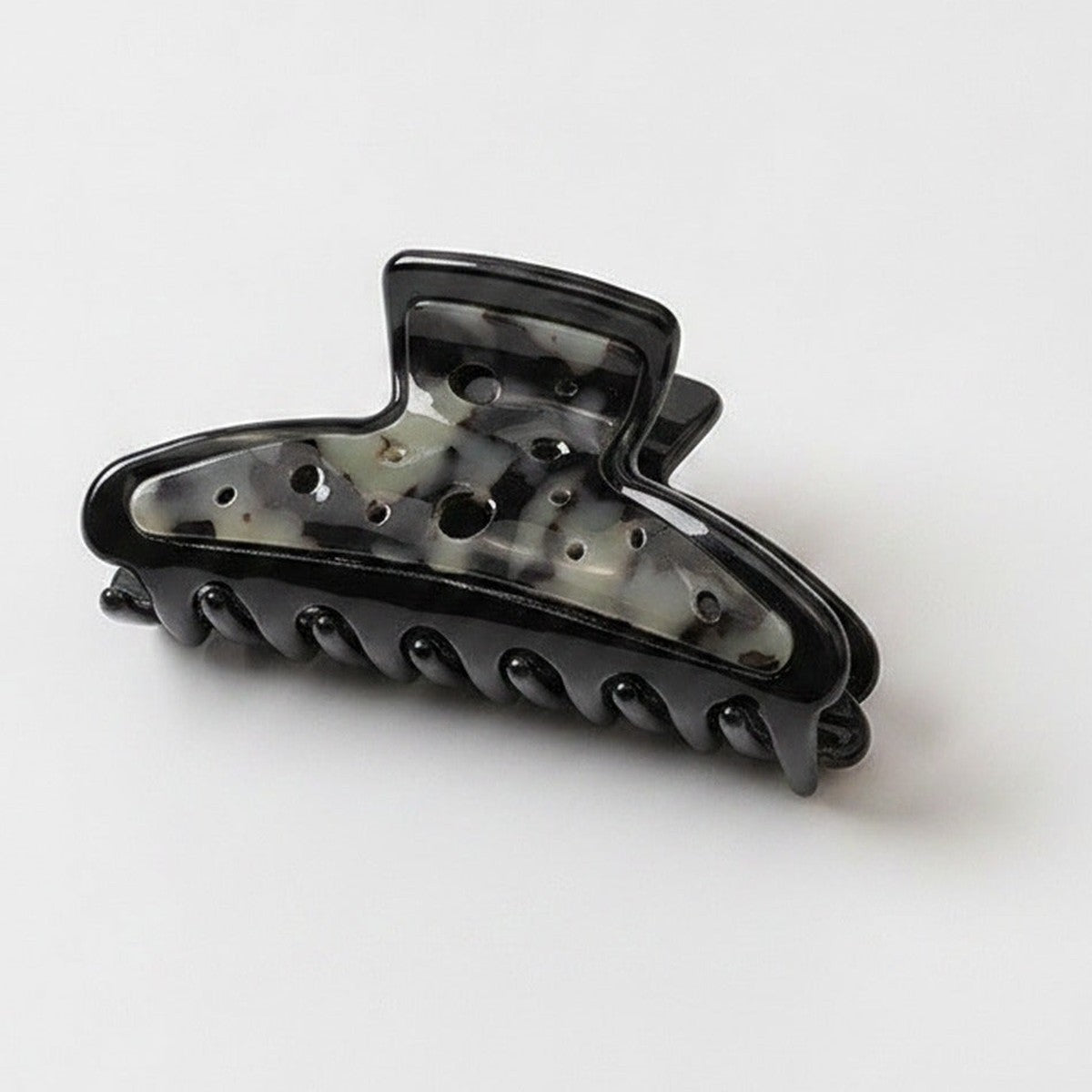 Claw Hair Clip - Black – hair accessories (view 1)