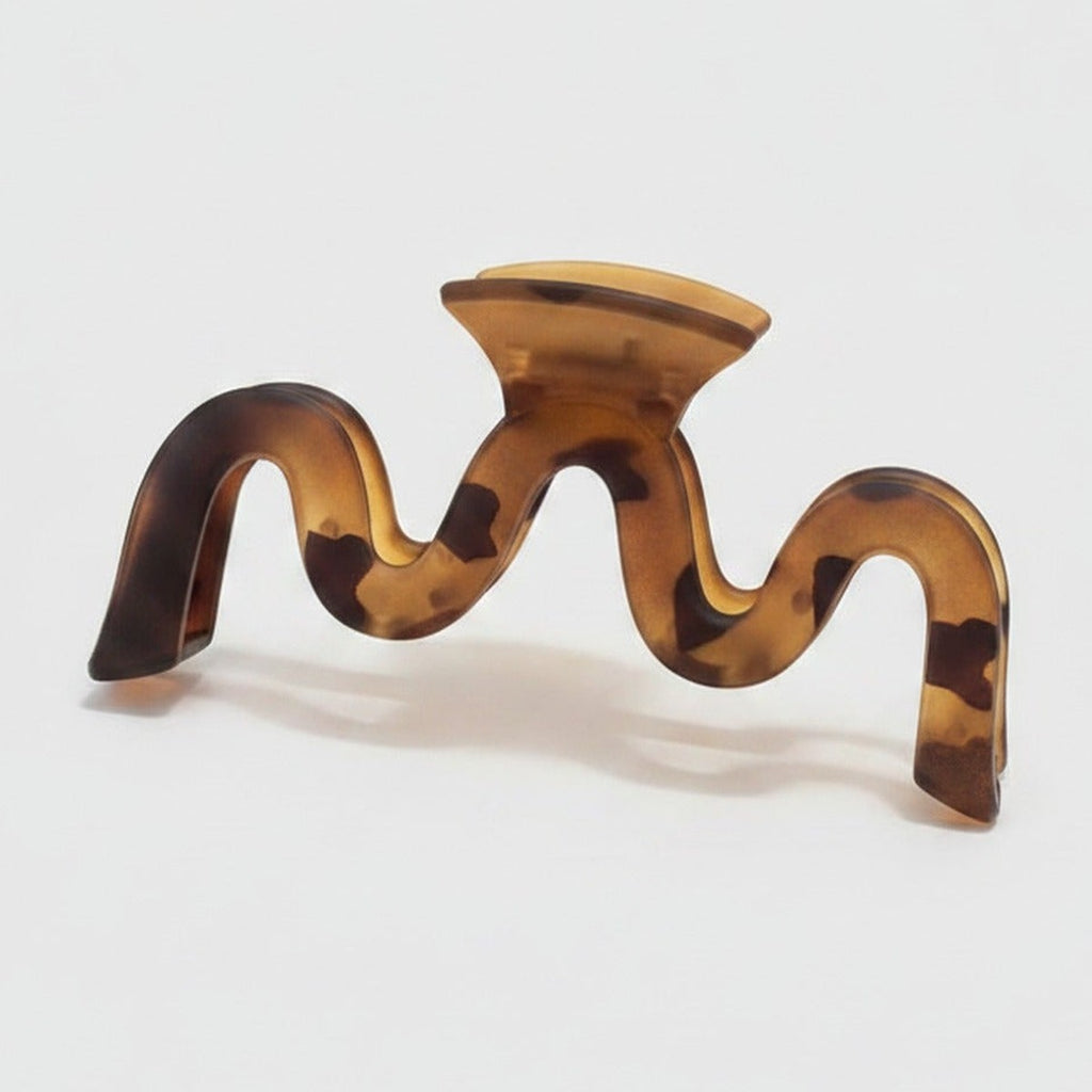 Tortoiseshell Brown Hair Claw Clip – hair accessories (view 1)