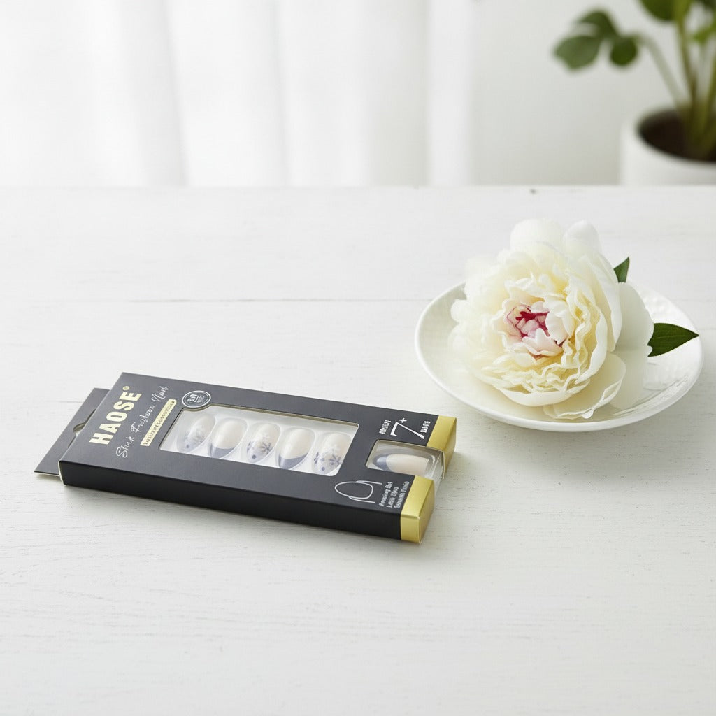 Floral Ombre Nail Set - Cream Navy Floral