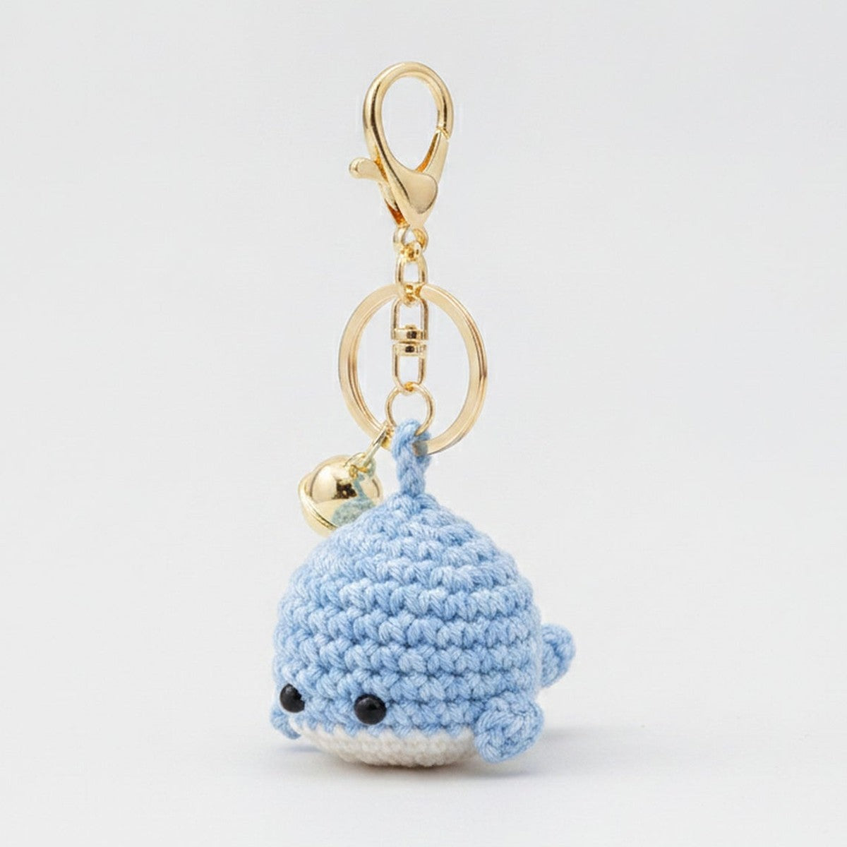 Crocheted whale keychain - Blue – novelty & toys (view 1)