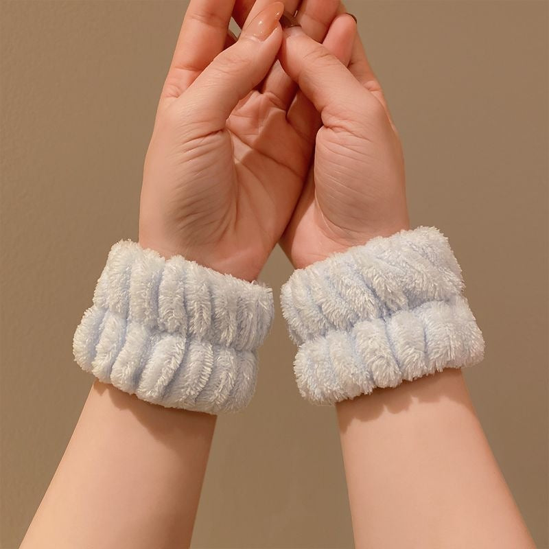 Waterproof wristband for washing face - Type 18
