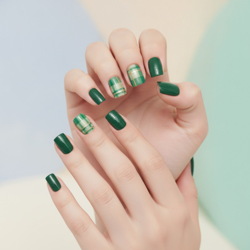 Nail Dress Press-On Nail Set - Forest Green Plaid