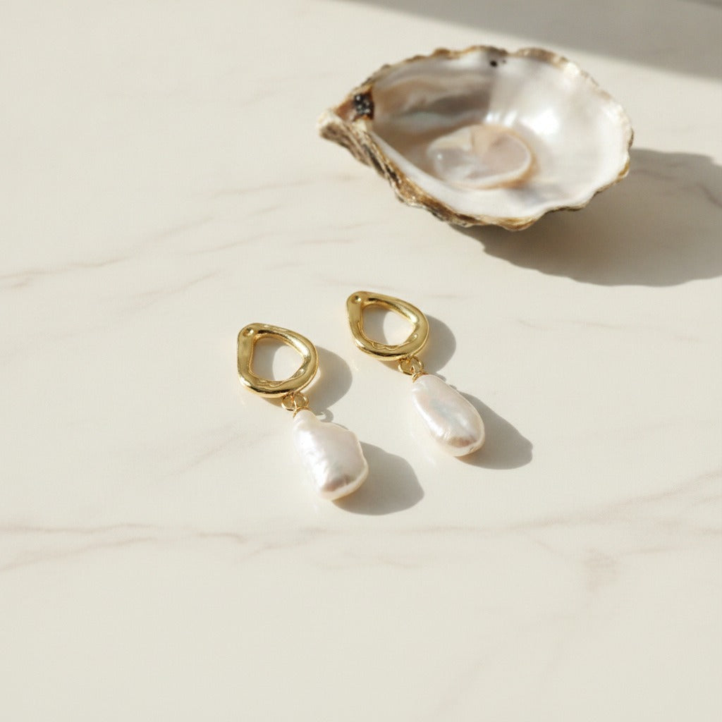Baroque Pearl Drop Earrings - Gold Pearl