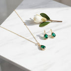Emerald Teardrop Jewelry Set