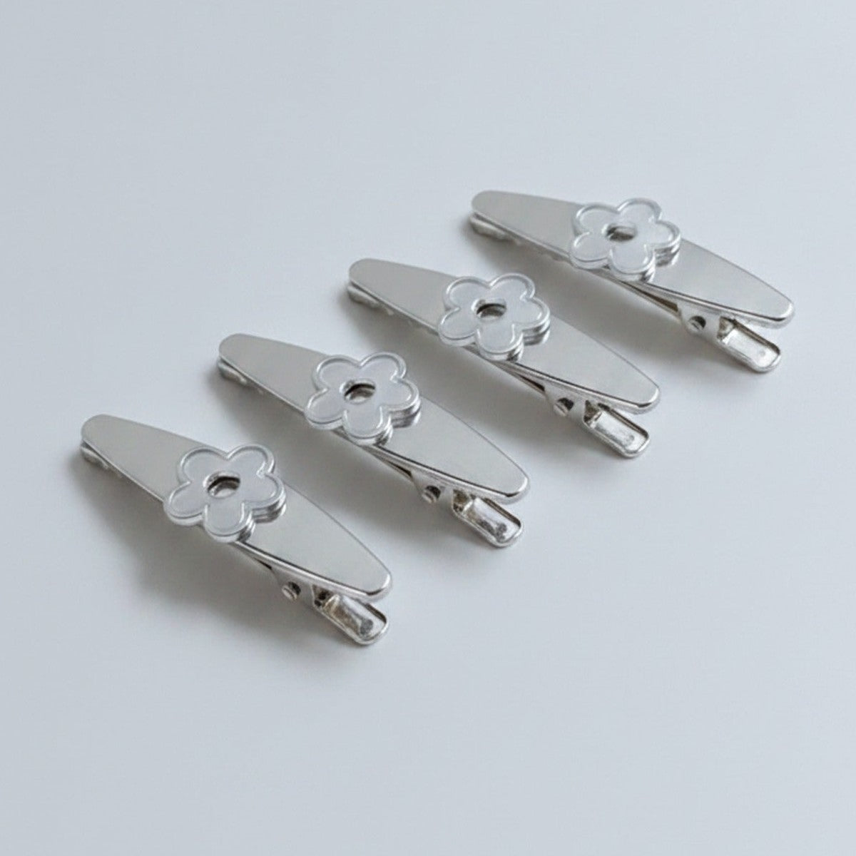 Gemstone Heart Claw Hair Clip Set - Silver Flower – hair accessories (view 1)