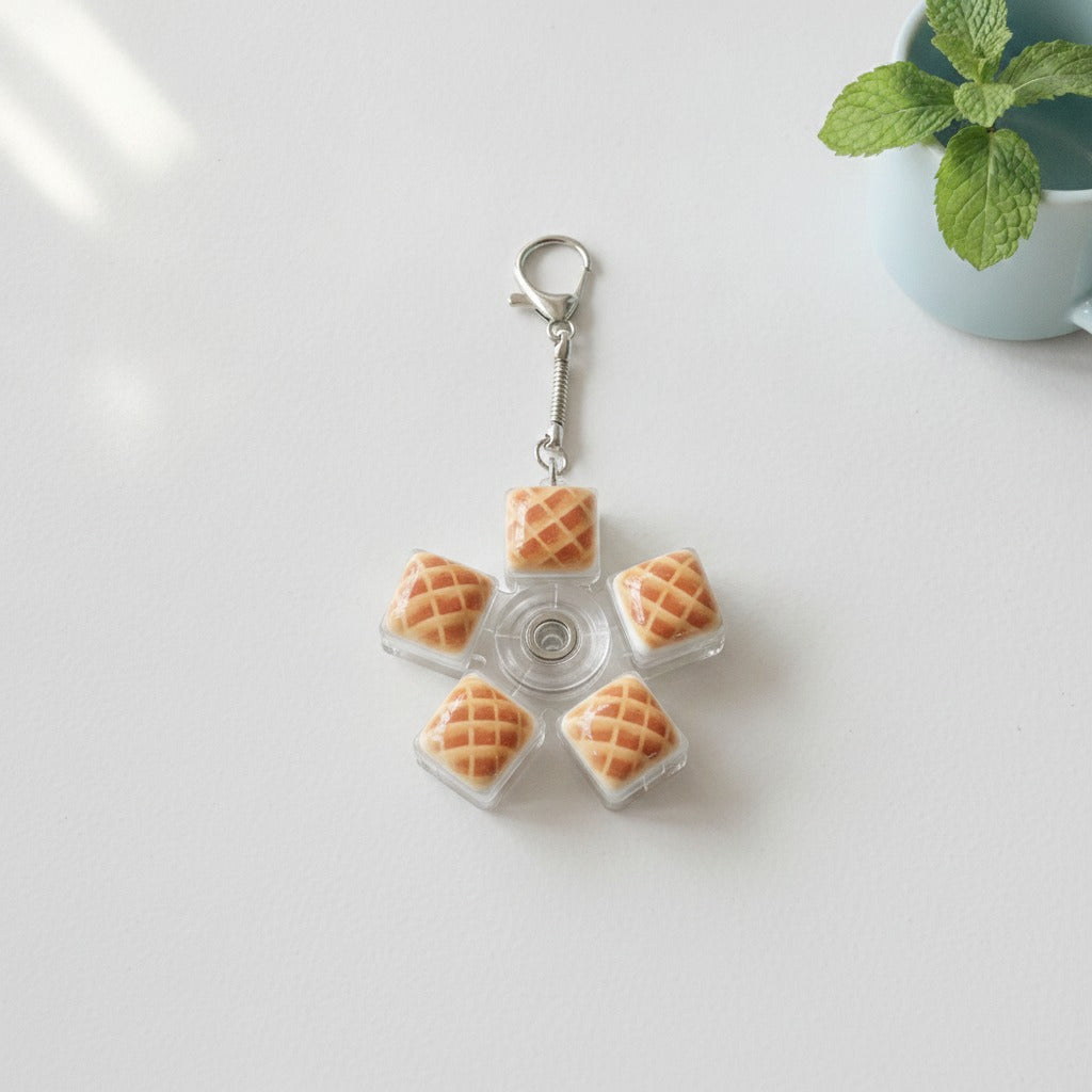Pastel Pop Fidget Keychain - Peachy Cream