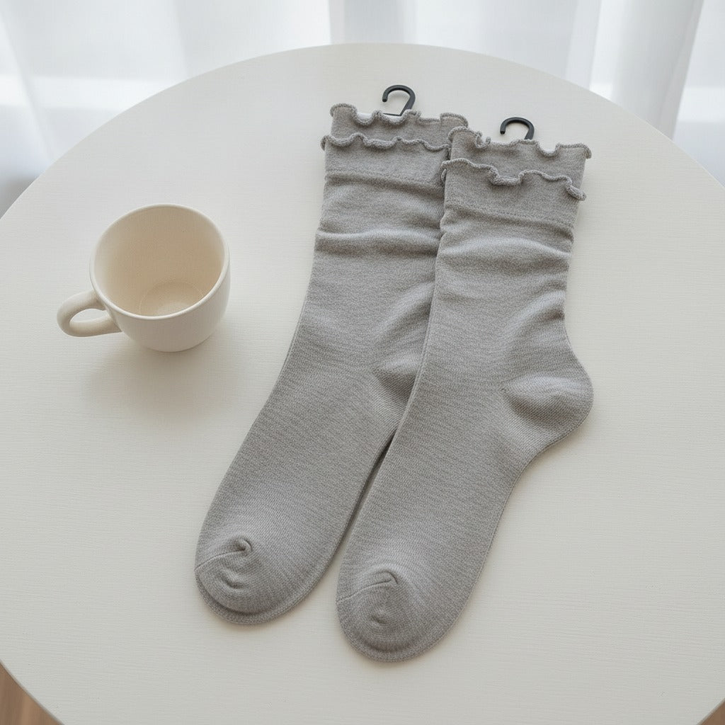 Slouch Crew Socks with Scalloped Edge - Korean Gray