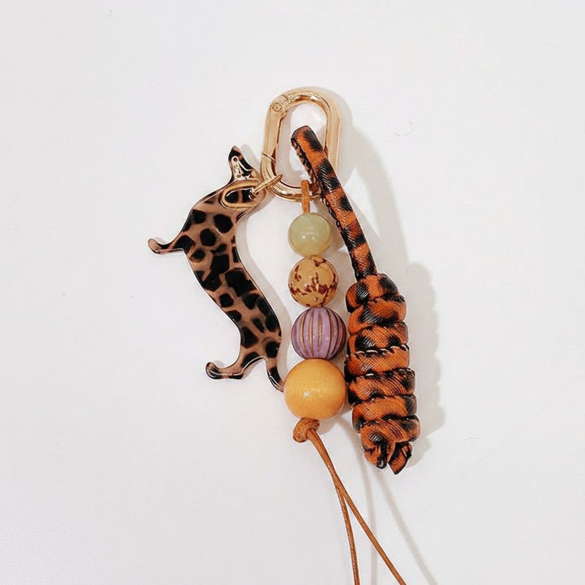Leopard Print Animal Beaded Acrylic Keyring – novelty & toys (view 1)