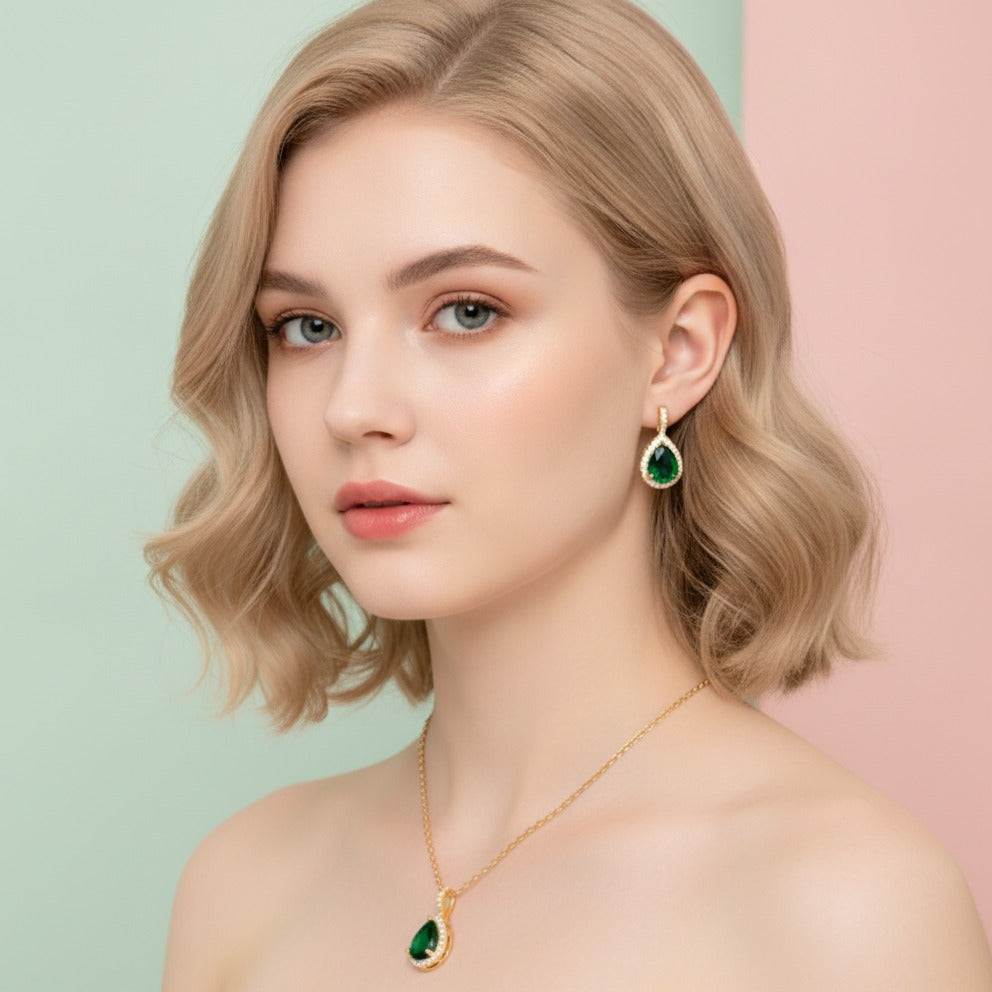 Emerald Teardrop Jewelry Set