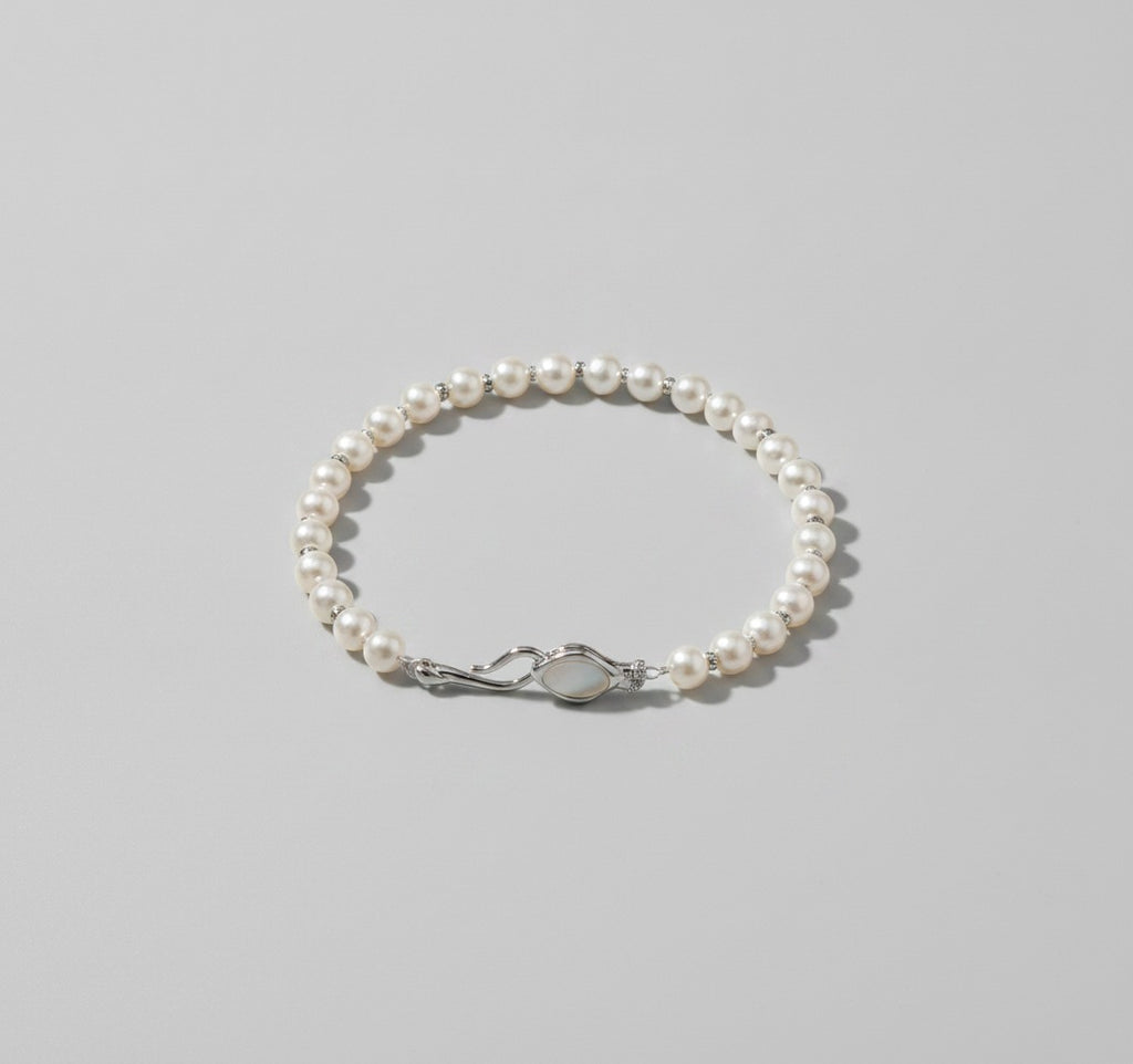 Pearl Beaded Bracelet With Silver Clasp – jewelry (view 1)
