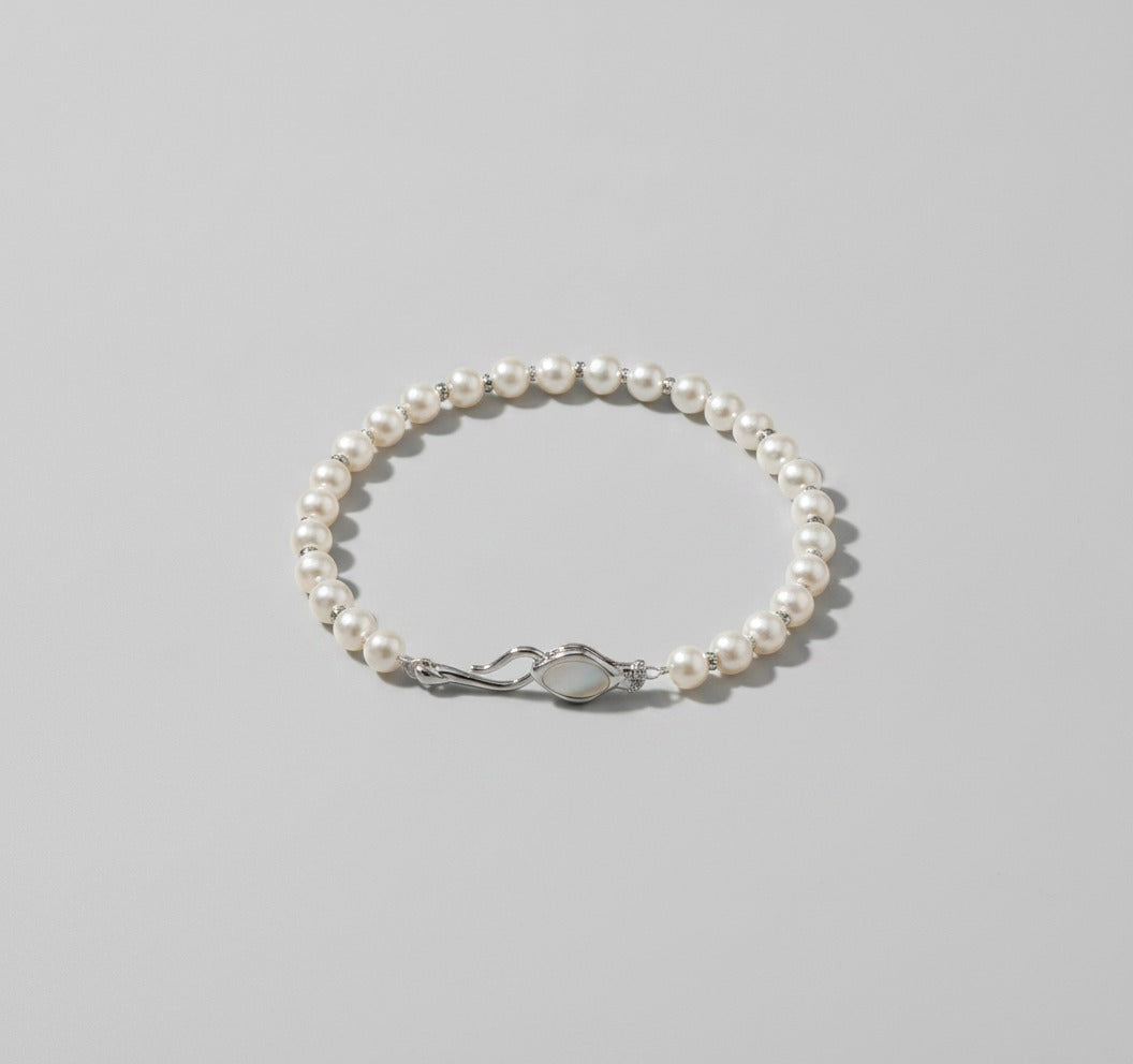 Pearl Beaded Bracelet With Silver Clasp