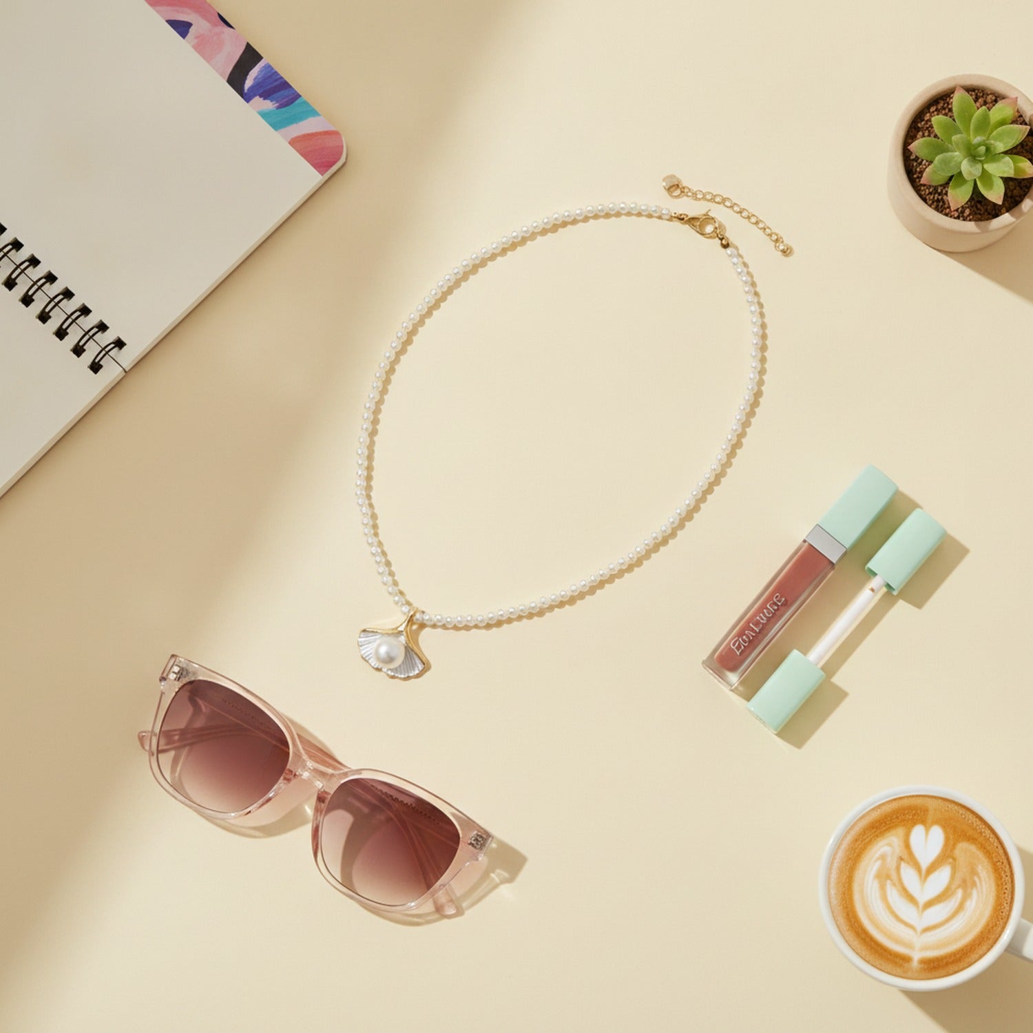 Pearl Shell Pendant Beaded Necklace Gold