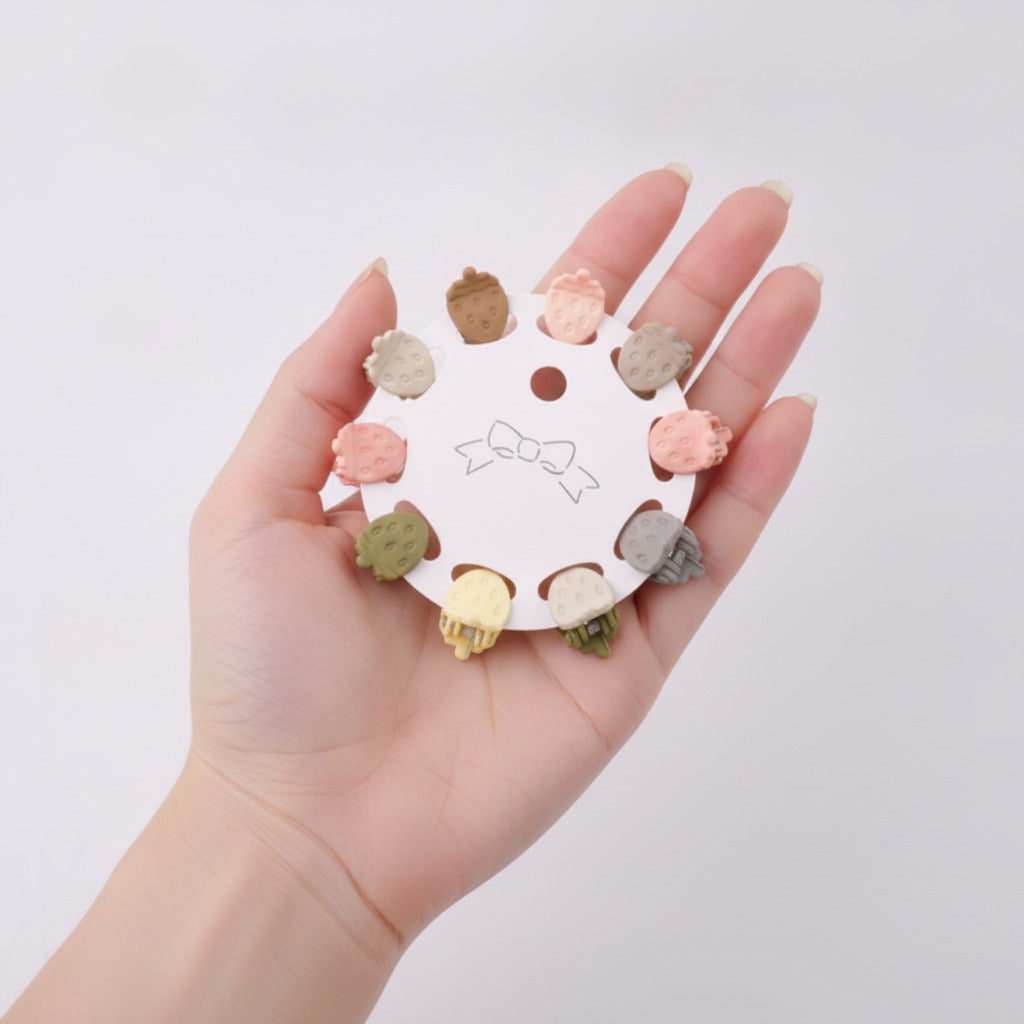 Flower Hair Clips Set - Tan Strawberry – hair accessories (view 3)