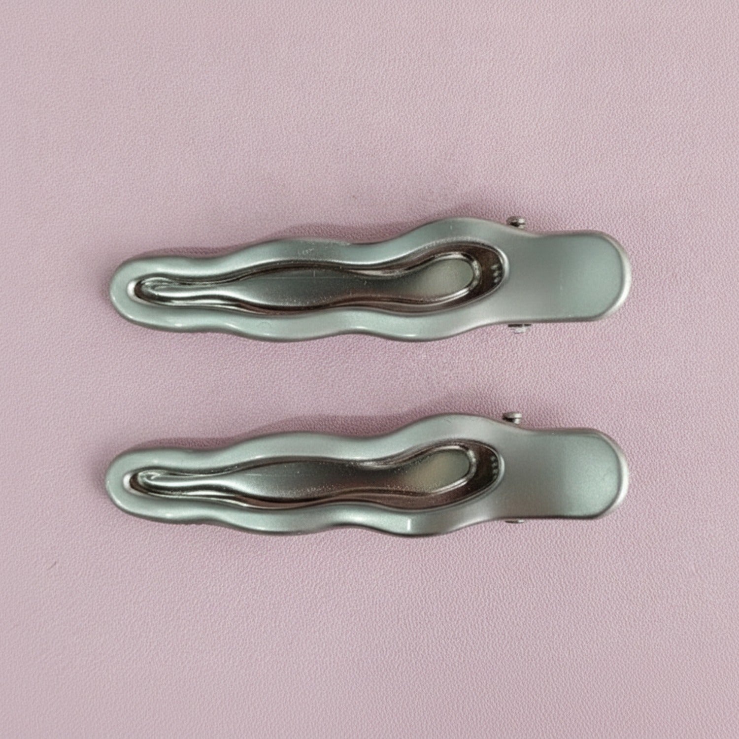 Sage Green Wavy Metal Hair Clips Duo
