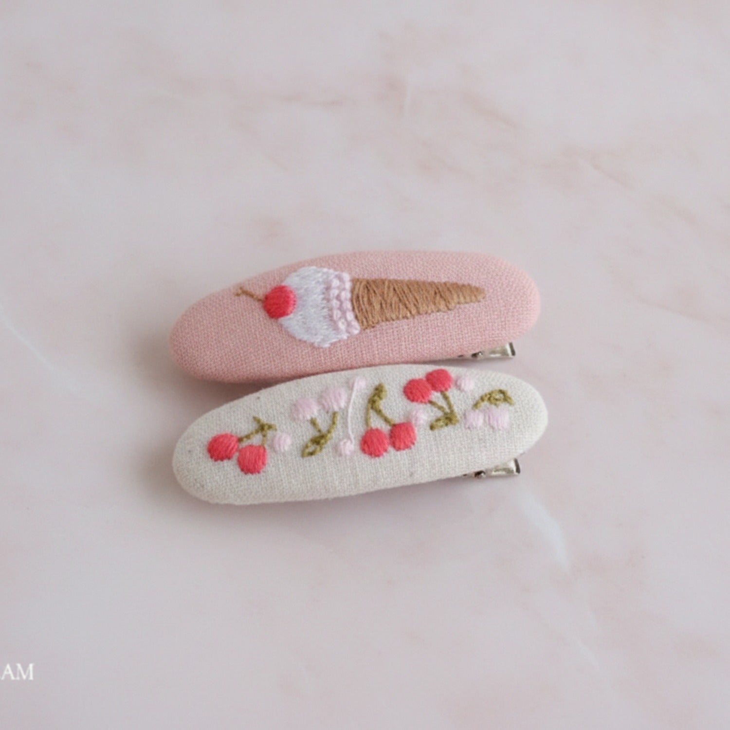 Embroidered Oval Hair Clip Duo - Pink Ice Cream