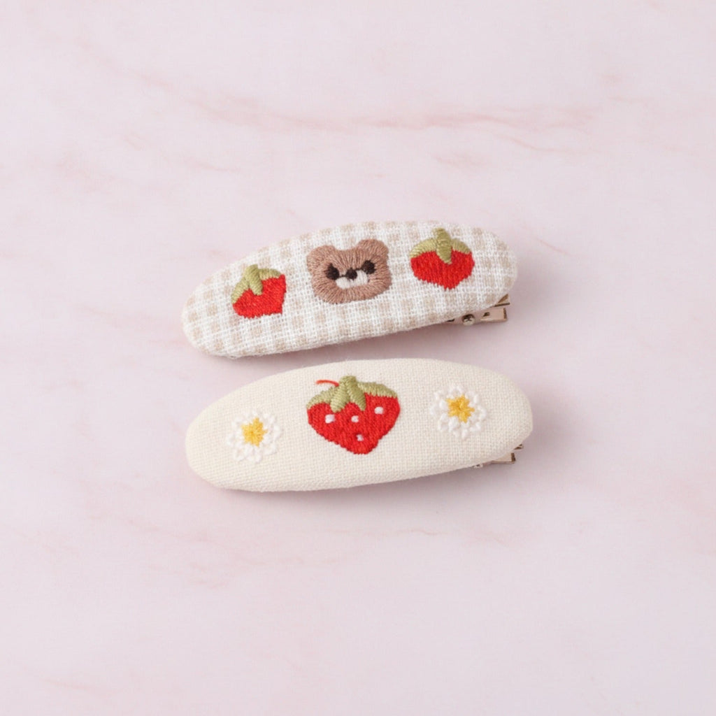 Embroidered Oval Hair Clip Duo - Cream Berry